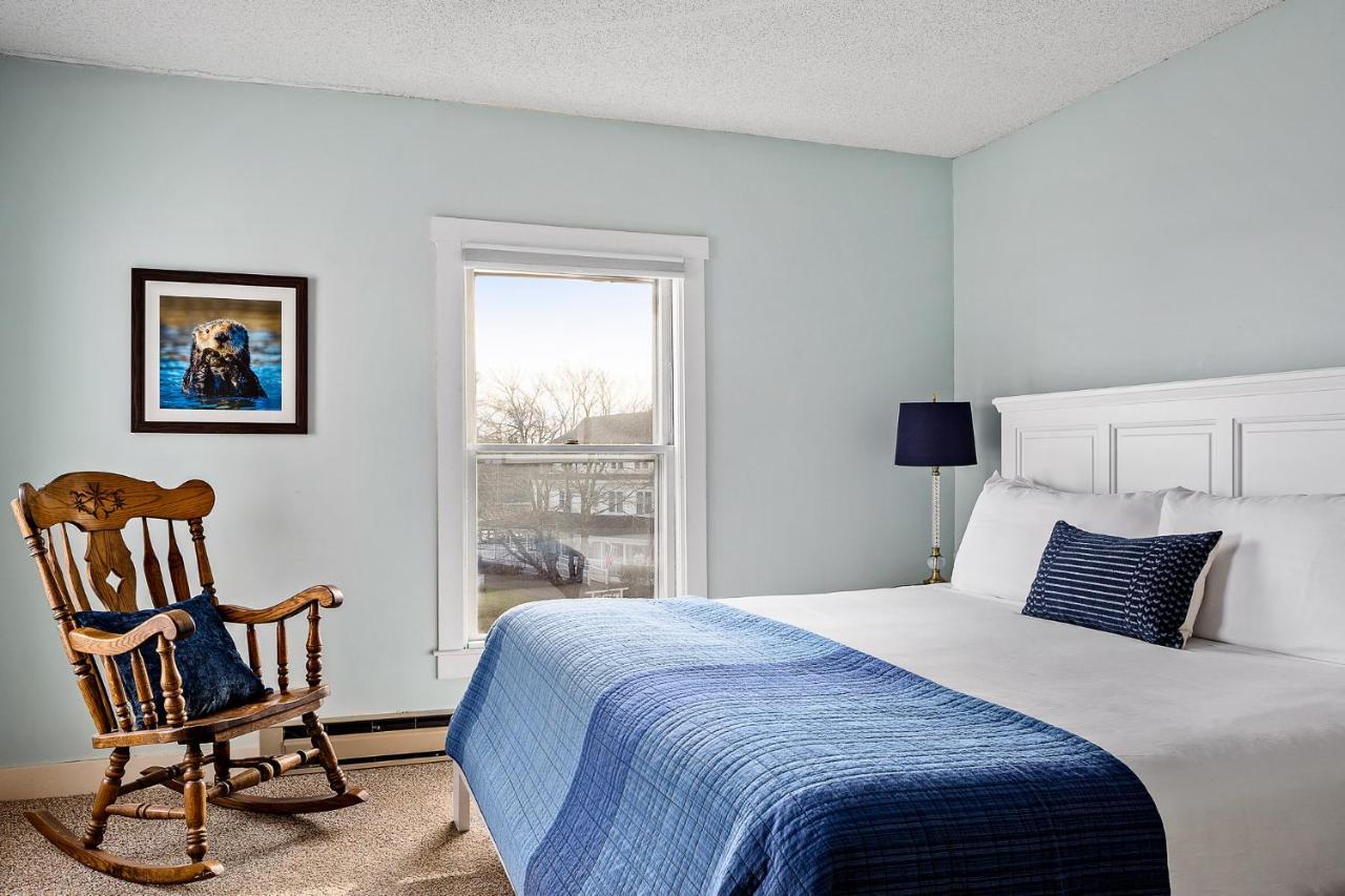 East Wind Inn & Suites Tenants Harbor Экстерьер фото