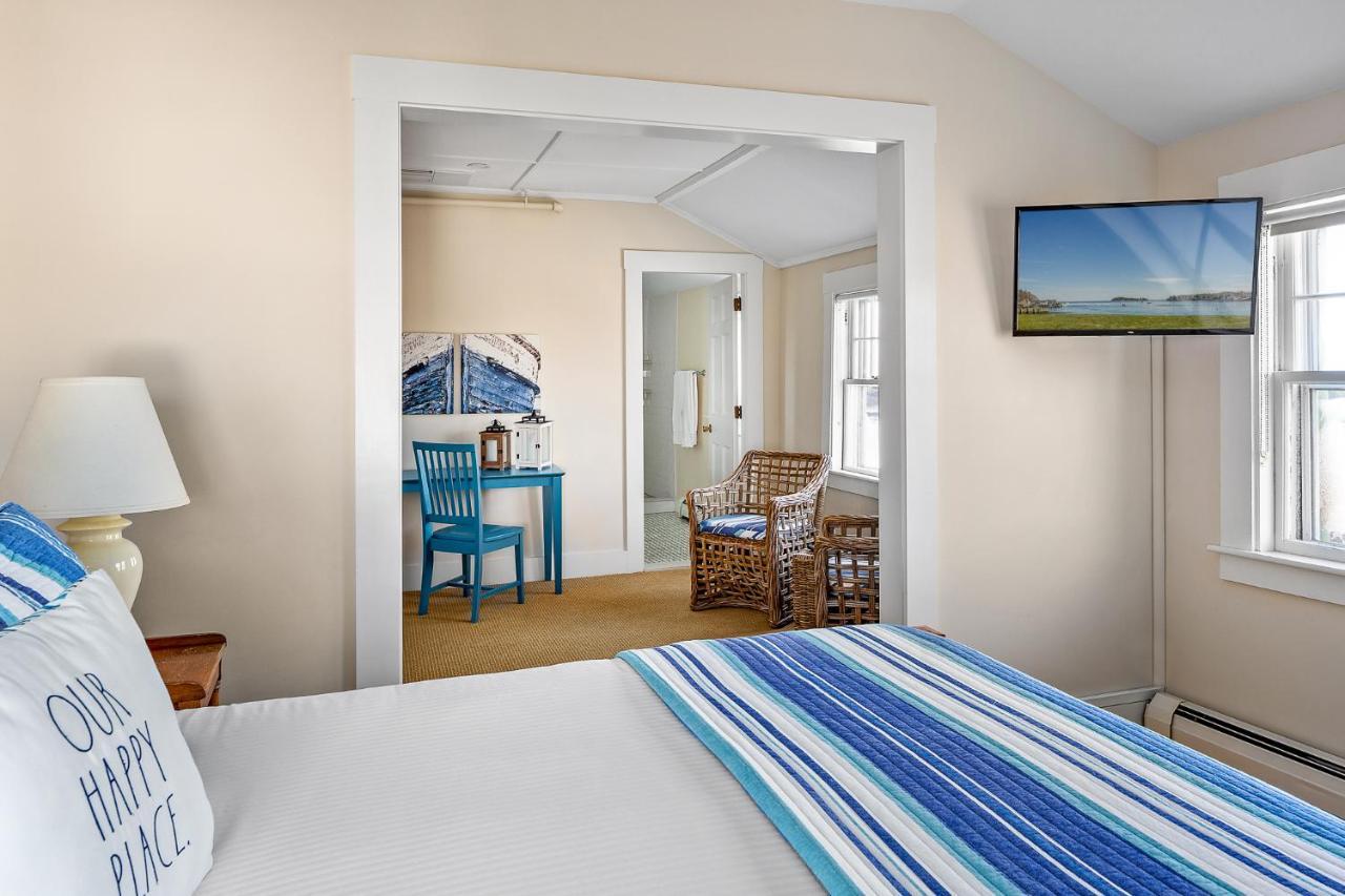 East Wind Inn & Suites Tenants Harbor Экстерьер фото