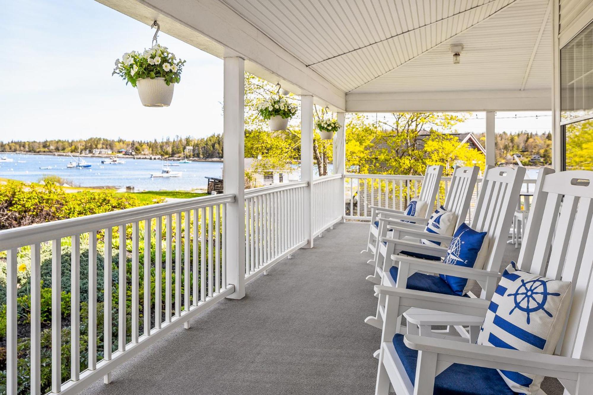 East Wind Inn & Suites Tenants Harbor Экстерьер фото