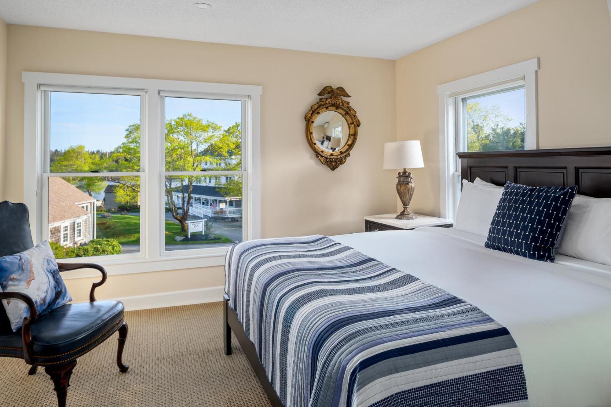 East Wind Inn & Suites Tenants Harbor Экстерьер фото