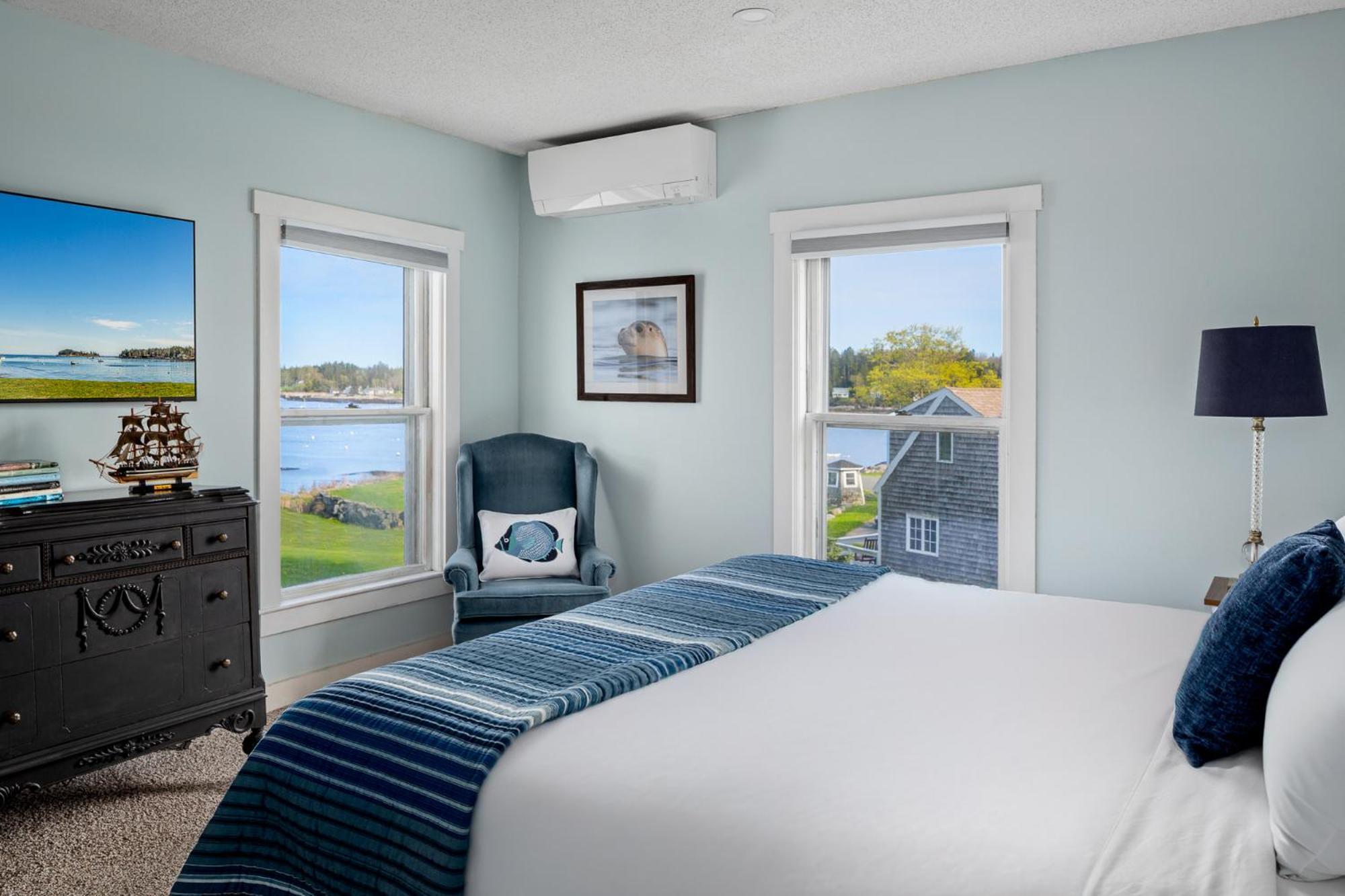 East Wind Inn & Suites Tenants Harbor Экстерьер фото