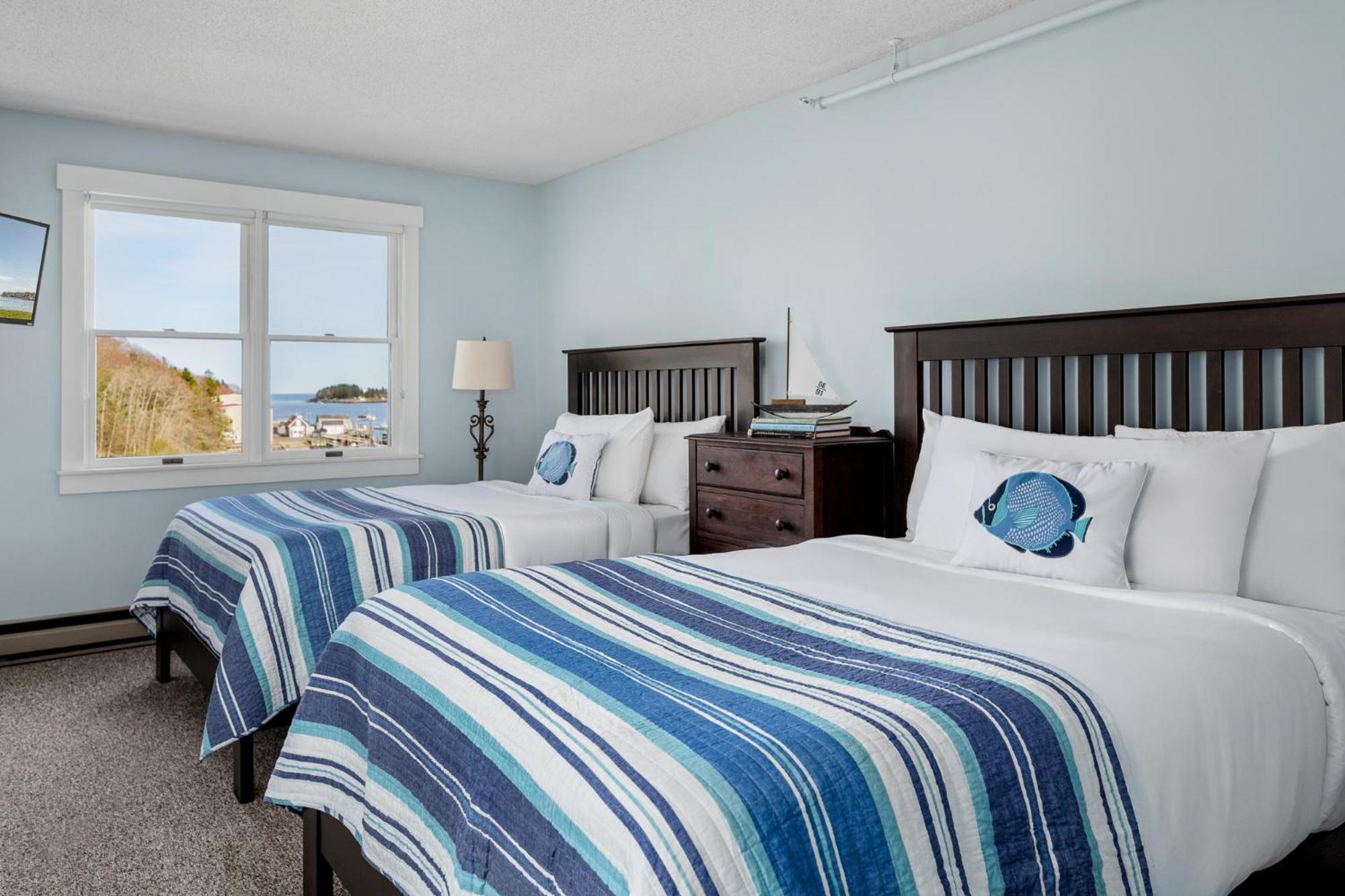 East Wind Inn & Suites Tenants Harbor Экстерьер фото